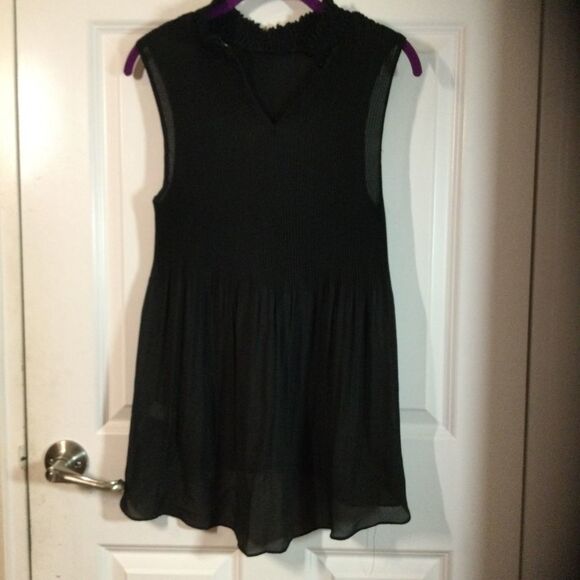 Cable & Gauge High neck sheer pleated blouse - Picture 1 of 3